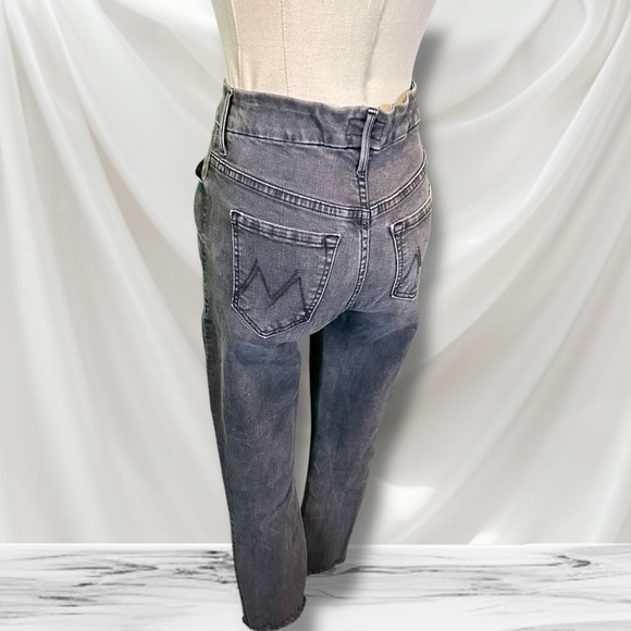 MOTHER Denim 'High Waisted Looker Ankle Fray Jeans' in "Lighting Up Lanterns" 24 - Picture 6 of 16